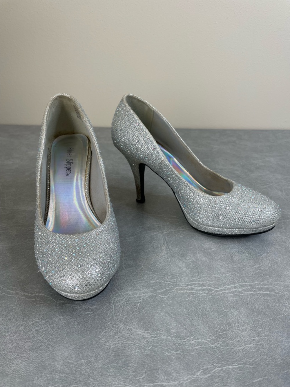 Silver Glitter and Rhinestone High Heel Round Toe Pumps